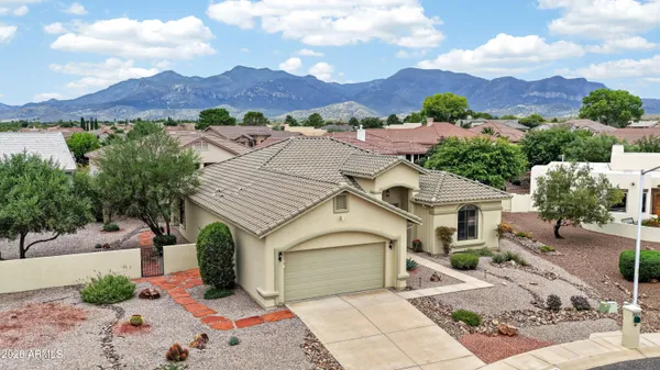 Property Slideshow image 3 of 67 | 2632 starfall ct, Sierra Vista, AZ, 85650