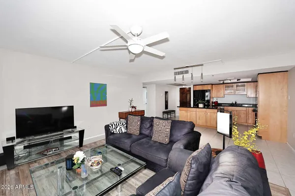 Property Slideshow image 3 of 48 | 7860 e camelback rd 309, Scottsdale, AZ, 85251