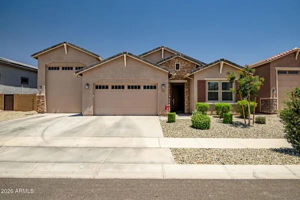 Property Slideshow image 3 of 50 | 17140 w whispering wind dr, Surprise, AZ, 85387