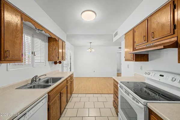 Property Slideshow image 2 of 30 | 10216 w ironwood dr, Sun City, AZ, 85351