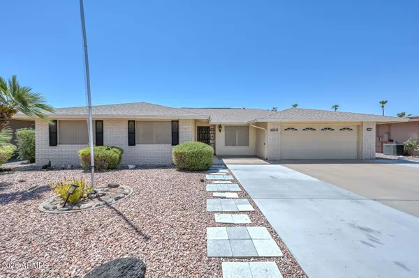 Property Slideshow image 3 of 47 | 9719 w newport dr, Sun City, AZ, 85351
