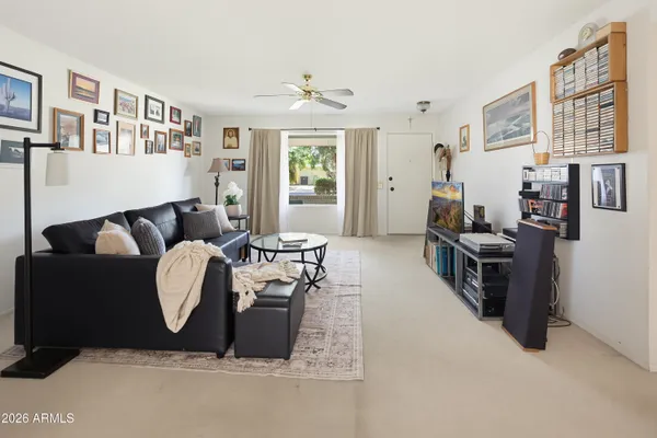 Property Slideshow image 3 of 21 | 15630 n lakeforest dr, Sun City, AZ, 85351