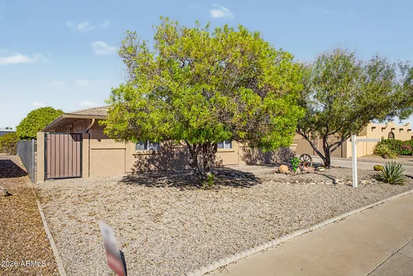 Property Slideshow image 3 of 33 | 9326 w cedar hill cir, Sun City, AZ, 85351