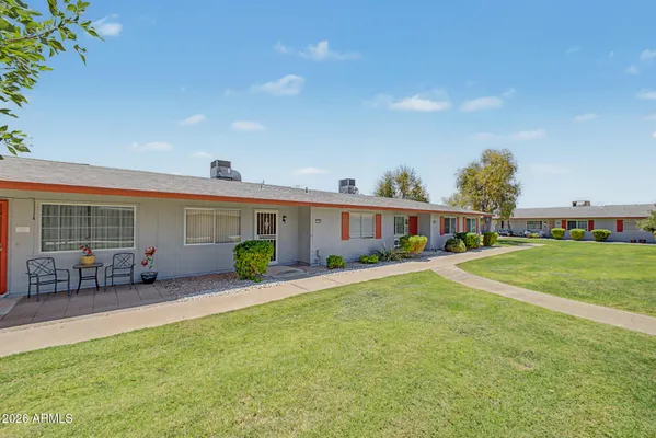 Property Slideshow image 3 of 25 | 14046 n newcastle dr, Sun City, AZ, 85351