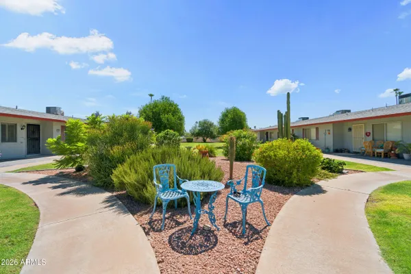 Property Slideshow image 3 of 43 | 13872 n newcastle dr, Sun City, AZ, 85351