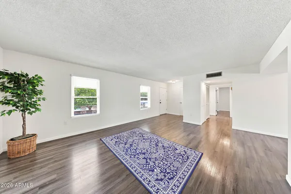 Property Slideshow image 3 of 43 | 9443 w newport dr, Sun City, AZ, 85351
