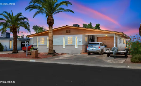 Property Slideshow image 2 of 56 | 2152 n middlecoff dr, Mesa, AZ, 85215