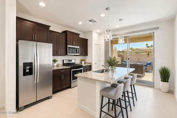 Property Slideshow image 3 of 10 | 20575 n candlelight rd, Maricopa, AZ, 85138
