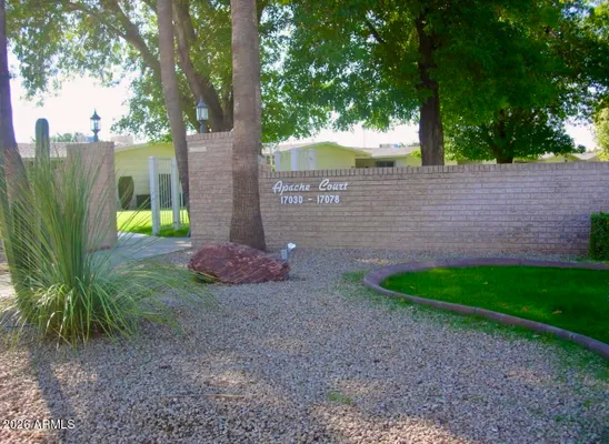 Property Slideshow image 2 of 29 | 17042 n 105th ave, Sun City, AZ, 85373