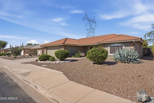 Property Slideshow image 3 of 70 | 2164 s olivewood, Mesa, AZ, 85209