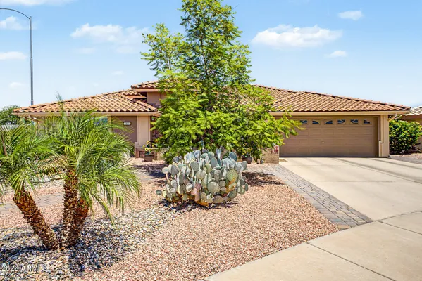 Property Slideshow image 2 of 32 | 2201 s myrtlewood cir, Mesa, AZ, 85209
