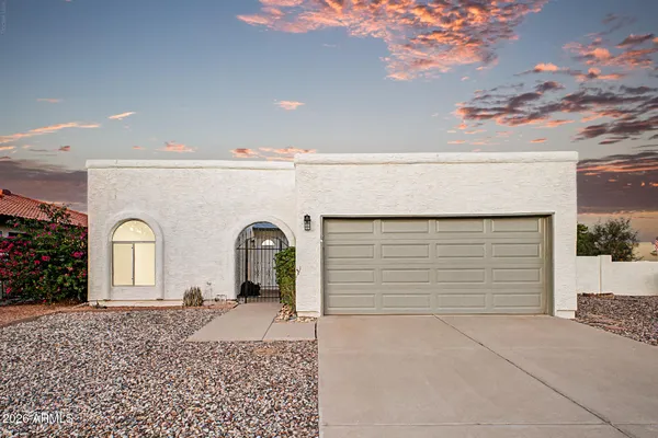 Property Slideshow image 2 of 37 | 26621 s shumaker dr, Sun Lakes, AZ, 85248