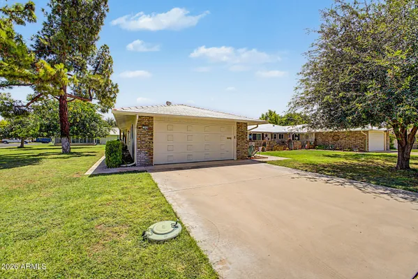 Property Slideshow image 3 of 35 | 9525 w shasta dr, Sun City, AZ, 85351
