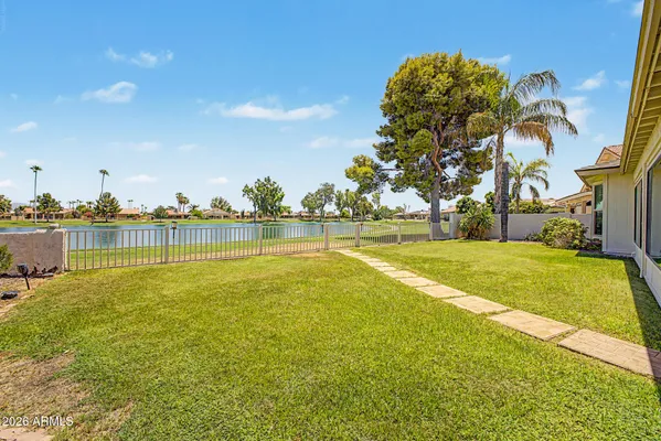 Property Slideshow image 3 of 35 | 26421 s lakemont dr, Sun Lakes, AZ, 85248