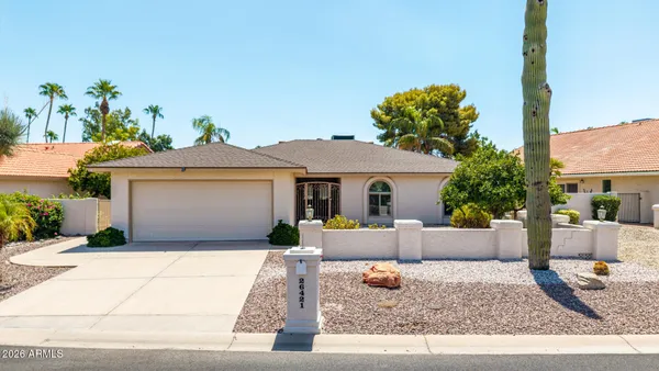 Property Slideshow image 2 of 35 | 26421 s lakemont dr, Sun Lakes, AZ, 85248