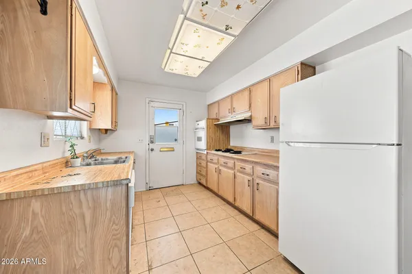 Property Slideshow image 2 of 35 | 10050 n 103rd ave, Sun City, AZ, 85351