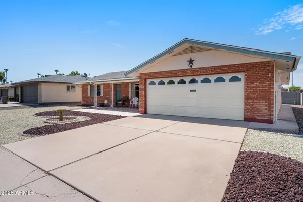 Property Slideshow image 3 of 40 | 4733 e florian cir, Mesa, AZ, 85206