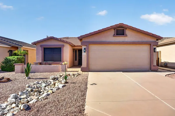 Property Slideshow image 2 of 43 | 3500 e gleneagle pl, Chandler, AZ, 85249