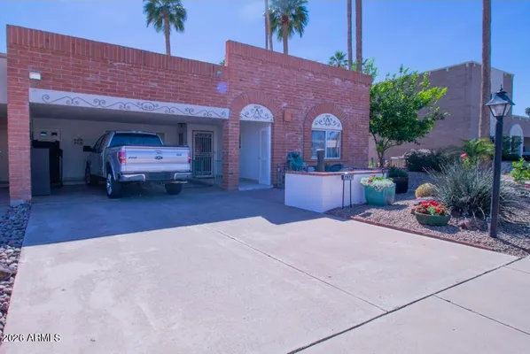 Property Slideshow image 2 of 27 | 7817 e mariposa dr, Scottsdale, AZ, 85251