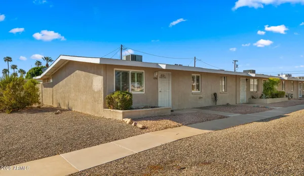 Property Slideshow image 3 of 20 | 10518 w oakmont dr, Sun City, AZ, 85351
