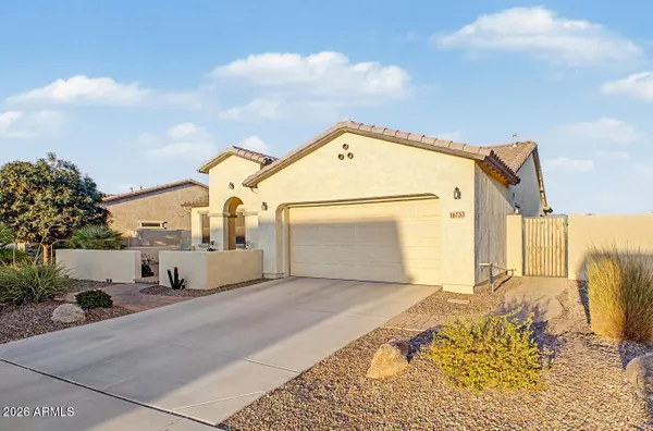 Property Slideshow image 3 of 52 | 16733 s 180th dr, Goodyear, AZ, 85338