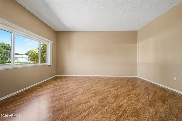 Property Slideshow image 3 of 46 | 10433 w hutton dr, Sun City, AZ, 85351