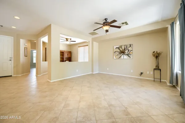 Property Slideshow image 3 of 29 | 5467 s almond dr, Gilbert, AZ, 85298
