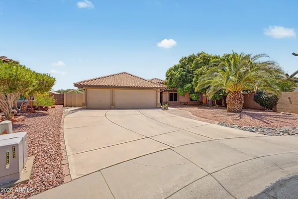 Property Slideshow image 3 of 40 | 20439 n 110th ave, Sun City, AZ, 85373