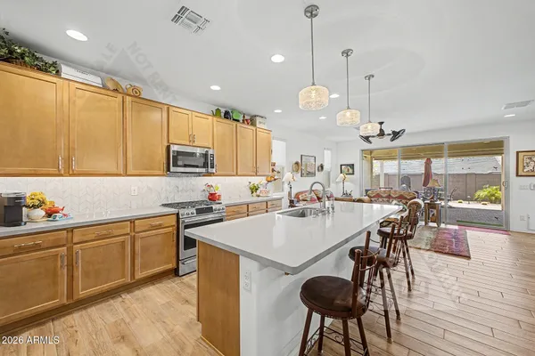 Property Slideshow image 3 of 37 | 18141 w hiddenview dr, Goodyear, AZ, 85338