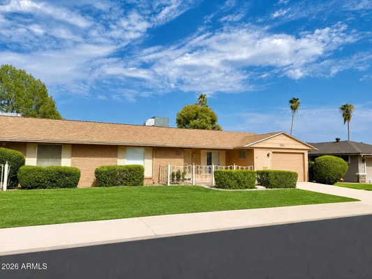 Property Slideshow image 2 of 26 | 10542 w tropicana cir, Sun City, AZ, 85351