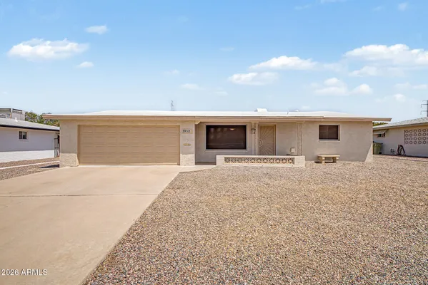 Property Slideshow image 2 of 36 | 5932 e butte st, Mesa, AZ, 85205