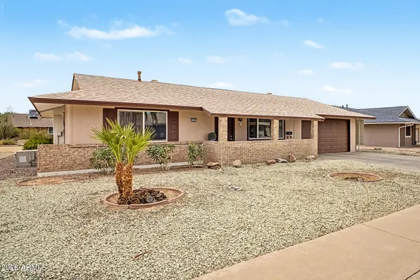 Property Slideshow image 3 of 30 | 13852 n tan tara dr, Sun City, AZ, 85351