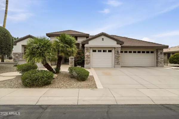 Property Slideshow image 3 of 65 | 18461 n hibiscus ln, Surprise, AZ, 85374
