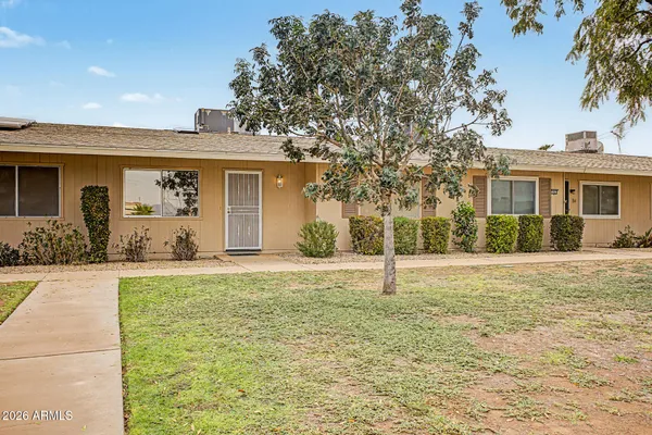 Property Slideshow image 3 of 60 | 14023 n newcastle dr, Sun City, AZ, 85351
