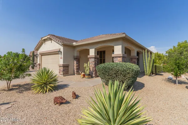 Property Slideshow image 3 of 45 | 193 w latigo cir, San Tan Valley, AZ, 85143