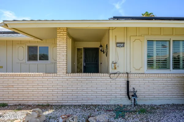 Property Slideshow image 2 of 28 | 14434 n mcphee dr, Sun City, AZ, 85351