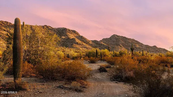 Property Slideshow image 3 of 13 | 31583 n goldfield rd, Queen Creek, AZ, 85144