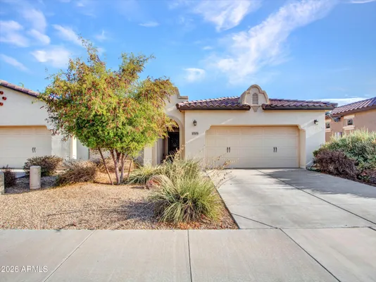 Property Slideshow image 2 of 38 | 17579 w cedarwood ln, Goodyear, AZ, 85338