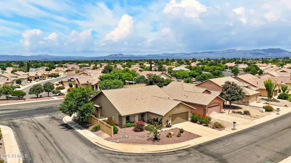 Property Slideshow image 2 of 43 | 2515 candlewood dr, Sierra Vista, AZ, 85650