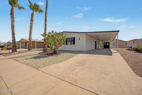 Property Slideshow image 3 of 26 | 2621 n lema dr, Mesa, AZ, 85215