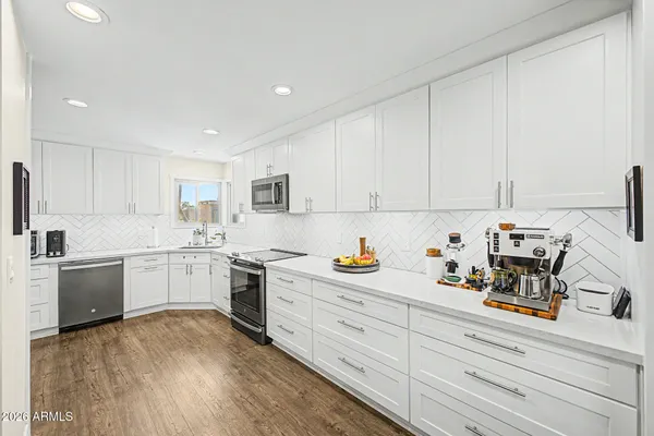 Property Slideshow image 2 of 47 | 25244 s berry brook dr, Sun Lakes, AZ, 85248