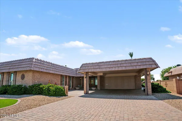 Property Slideshow image 3 of 68 | 14201 n cameo dr, Sun City, AZ, 85351