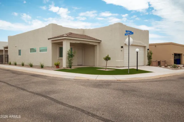 Property Slideshow image 2 of 36 | 760 s chase st, Sierra Vista, AZ, 85635