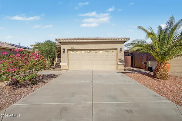 Property Slideshow image 2 of 37 | 1216 n lantana pl, Casa Grande, AZ, 85122