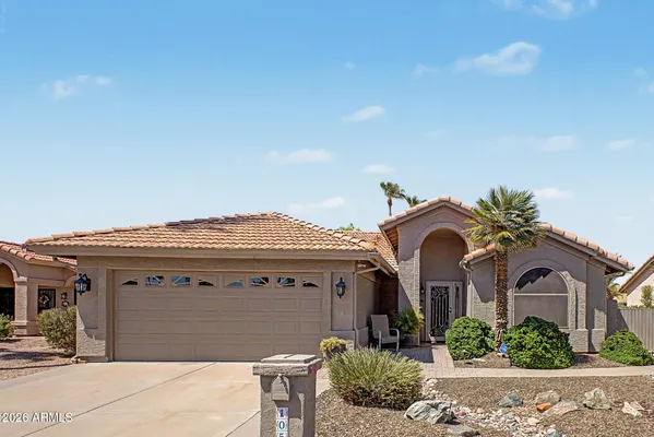 Property Slideshow image 2 of 33 | 10532 e coopers hawk dr, Sun Lakes, AZ, 85248
