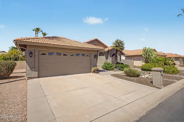 Property Slideshow image 3 of 33 | 10532 e coopers hawk dr, Sun Lakes, AZ, 85248