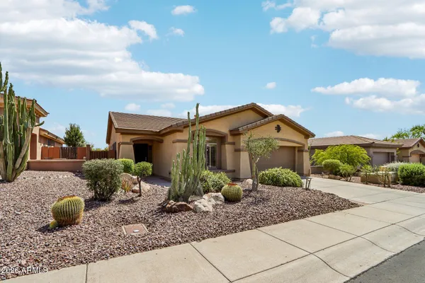 Property Slideshow image 3 of 44 | 2449 w muirfield dr, Anthem, AZ, 85086