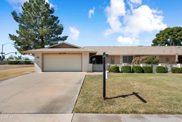 Property Slideshow image 2 of 30 | 18018 n highwood ct, Sun City, AZ, 85373