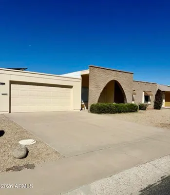 Property Slideshow image 2 of 25 | 14202 n lakeforest dr, Sun City, AZ, 85351
