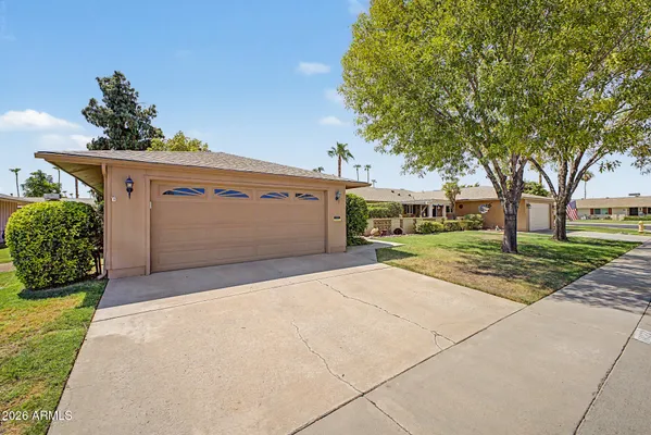 Property Slideshow image 2 of 36 | 14022 n tumblebrook way, Sun City, AZ, 85351